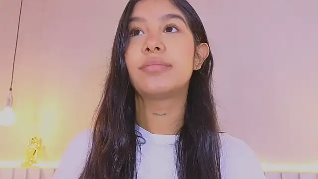 Snapshot of Aida_moreno chatting on December 15, 2025, 11:49 am Aida moreno online show from December 15, 2025, 11:49 am