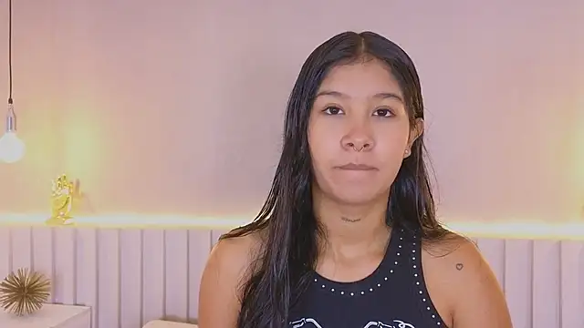 Snapshot of Aida_moreno chatting on December 2, 2025, 11:34 am Aida moreno online show from December 2, 2025, 11:34 am