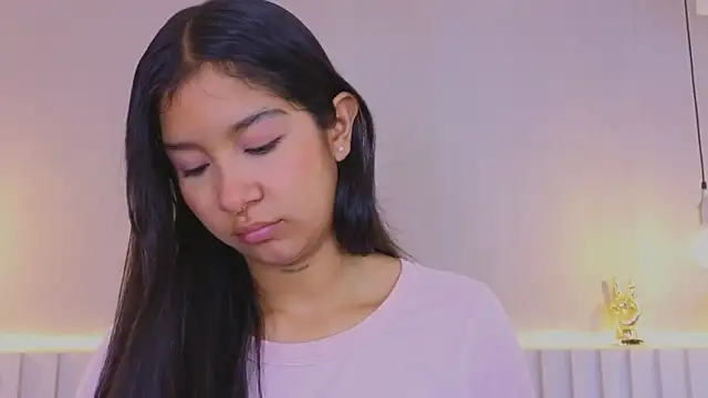 Snapshot of Aida_moreno chatting on October 22, 2025, 11:09 am Aida moreno online show from October 22, 2025, 11:09 am