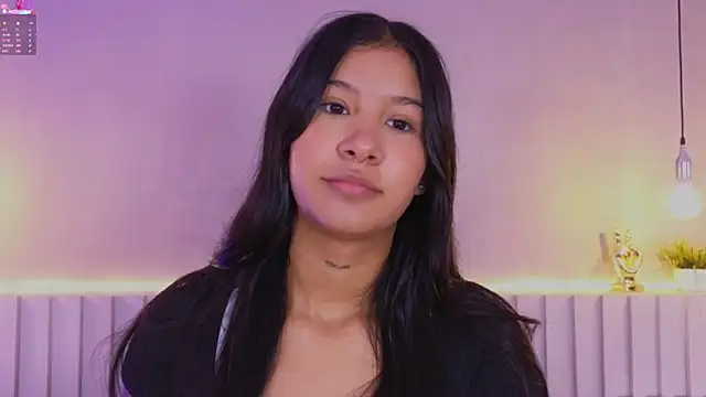 Snapshot of Aida_moreno chatting on November 7, 2025, 12:21 pm Aida moreno online show from November 7, 2025, 12:21 pm