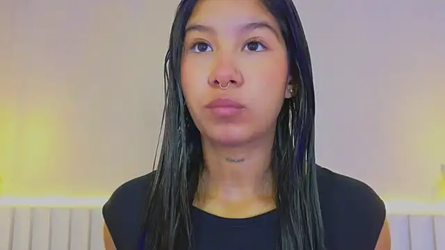 Snapshot of Aida_moreno chatting on October 19, 2025, 11:57 am Aida moreno online show from October 19, 2025, 11:57 am