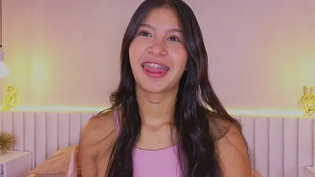 Snapshot of Aida_moreno chatting on November 13, 2025, 12:09 pm Aida moreno online show from November 13, 2025, 12:09 pm