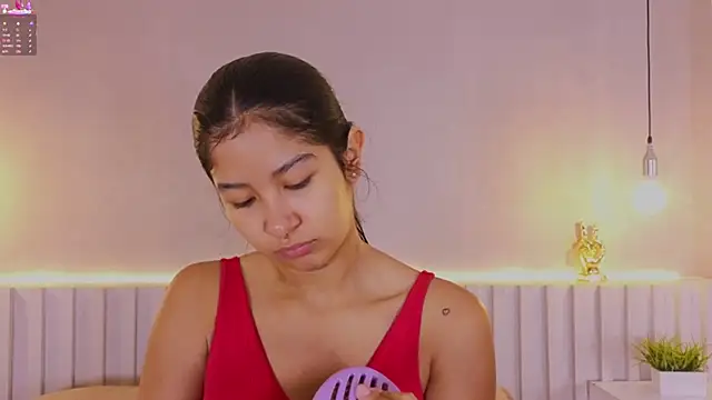 Snapshot of Aida_moreno chatting on November 15, 2025, 11:58 am Aida moreno online show from November 15, 2025, 11:58 am