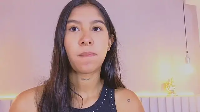 Snapshot of Aida_moreno chatting on December 17, 2025, 11:59 am Aida moreno online show from December 17, 2025, 11:59 am