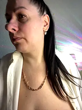 Evelinia online show from September 26, 2025, 12:45 pm