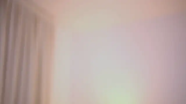 AdelineKing online show from April 21, 2026, 1:42 am