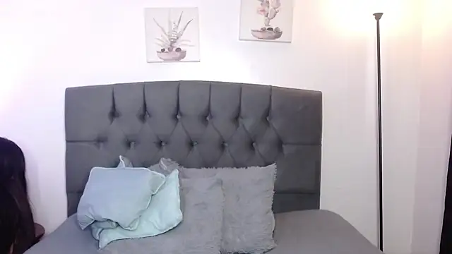 ailyn miranda online show from December 17, 2025, 7:52 pm