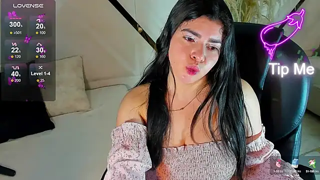 Snapshot of Viollet_Rush chatting on September 20, 2025, 1:27 pm Viollet Rush online show from September 20, 2025, 1:27 pm