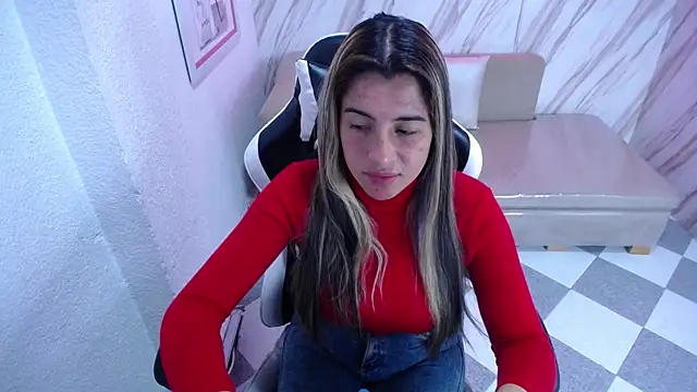 Snapshot of Valerie_b chatting on February 8, 2025, 3:19 am Valerie b online show from February 8, 2025, 3:19 am