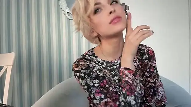 SakuFox online show from March 13, 2025, 7:50 pm