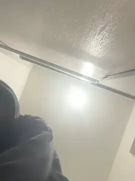 Snapshot of kevinsito1 chatting on January 14, 2026, 2:42 pm kevinsito1 online show from January 14, 2026, 2:42 pm