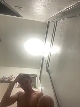 Snapshot of kevinsito1 chatting on December 19, 2025, 5:21 am kevinsito1 online show from December 19, 2025, 5:21 am