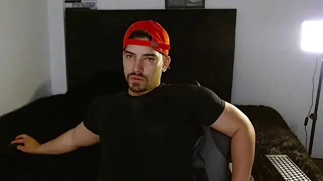 Snapshot of Ian_Daviz chatting on March 13, 2026, 6:13 pm Ian Daviz online show from March 13, 2026, 6:13 pm