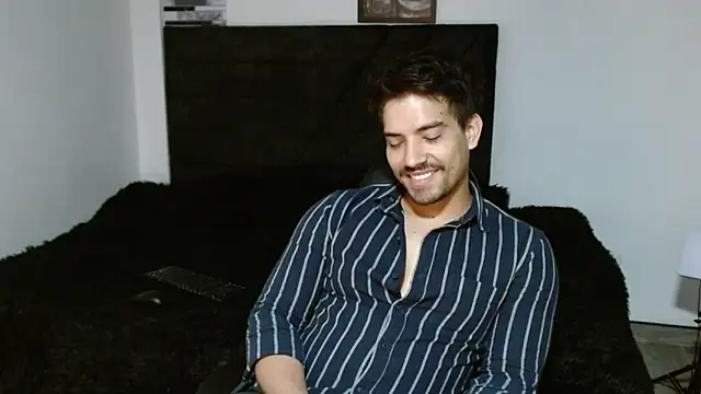 Snapshot of Ian_Daviz chatting on April 7, 2026, 11:12 am Ian Daviz online show from April 7, 2026, 11:12 am