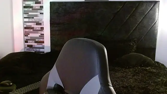 Snapshot of Ian_Daviz chatting on March 24, 2026, 7:25 pm Ian Daviz online show from March 24, 2026, 7:25 pm