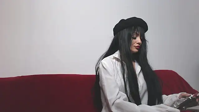 Lucydiabbla online show from November 21, 2025, 2:16 pm