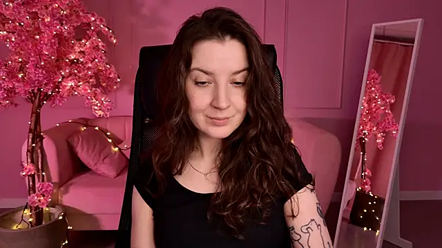 JackieByrd online show from September 25, 2025, 1:17 pm