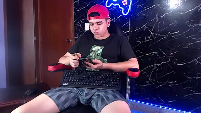 Snapshot of maty_hardx chatting on February 13, 2025, 9:41 am maty hardx online show from February 13, 2025, 9:41 am