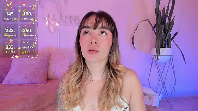 Snapshot of Lucy_Vega chatting on December 19, 2025, 5:32 am Lucy Vega online show from December 19, 2025, 5:32 am