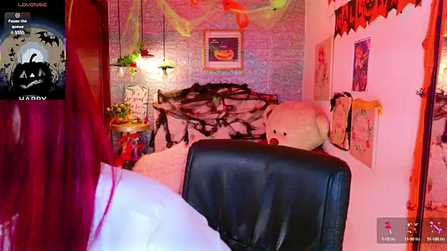 Snapshot of meghan_nill chatting on October 8, 2025, 2:46 am meghan nill online show from October 8, 2025, 2:46 am