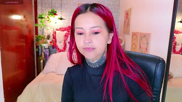 Snapshot of meghan_nill chatting on December 17, 2025, 3:11 am meghan nill online show from December 17, 2025, 3:11 am