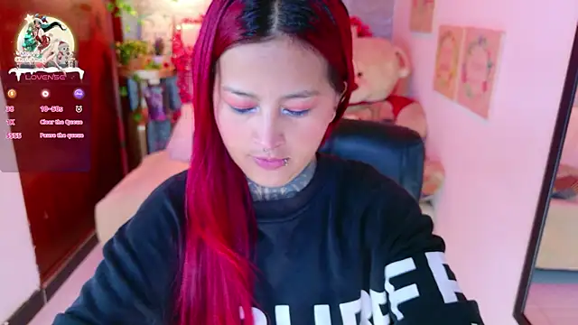 Snapshot of meghan_nill chatting on December 18, 2025, 3:00 am meghan nill online show from December 18, 2025, 3:00 am