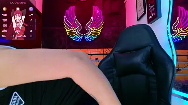 Snapshot of meghan_nill chatting on April 28, 2026, 3:11 am meghan nill online show from April 28, 2026, 3:11 am