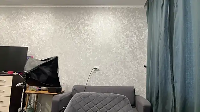 Snapshot of AnneBall chatting on January 5, 2025, 11:15 am AnneBall online show from January 5, 2025, 11:15 am