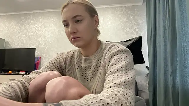 Snapshot of AnneBall chatting on January 16, 2025, 8:54 am AnneBall online show from January 16, 2025, 8:54 am