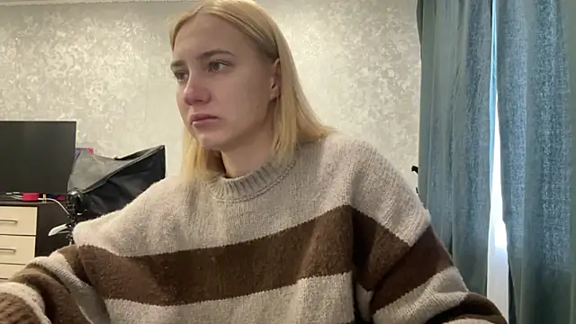 Snapshot of AnneBall chatting on January 5, 2025, 8:11 am AnneBall online show from January 5, 2025, 8:11 am