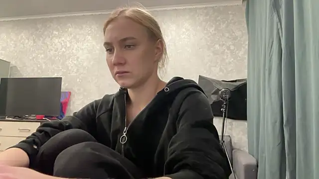 Snapshot of AnneBall chatting on January 10, 2025, 4:20 pm AnneBall online show from January 10, 2025, 4:20 pm