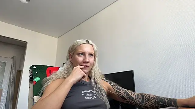 AnneBall online show from March 21, 2026, 9:14 am