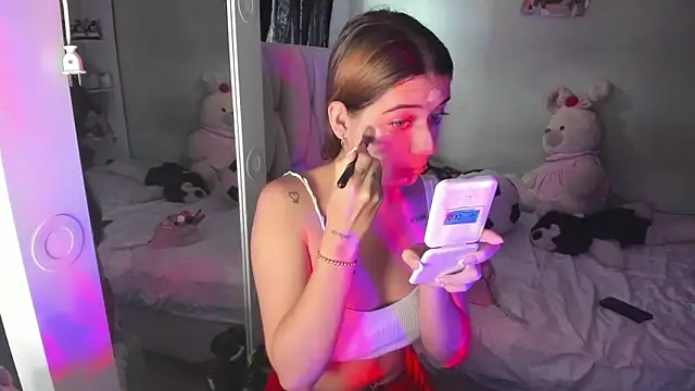 KittyKlum online show from March 18, 2026, 4:08 pm