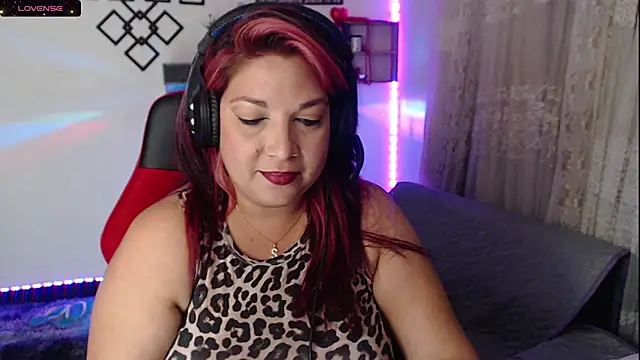 Snapshot of Scarlette_thoms chatting on February 22, 2025, 12:49 am Scarlette thoms online show from February 22, 2025, 12:49 am