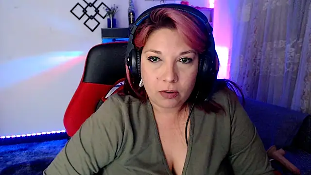 Snapshot of Scarlette_thoms chatting on March 9, 2025, 2:29 am Scarlette thoms online show from March 9, 2025, 2:29 am