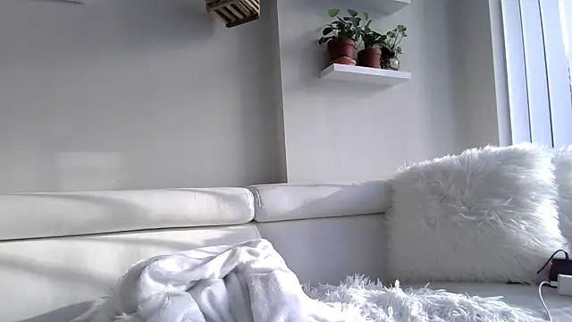 Snapshot of badblondebunny chatting on October 6, 2025, 9:48 pm badblondebunny online show from October 6, 2025, 9:48 pm