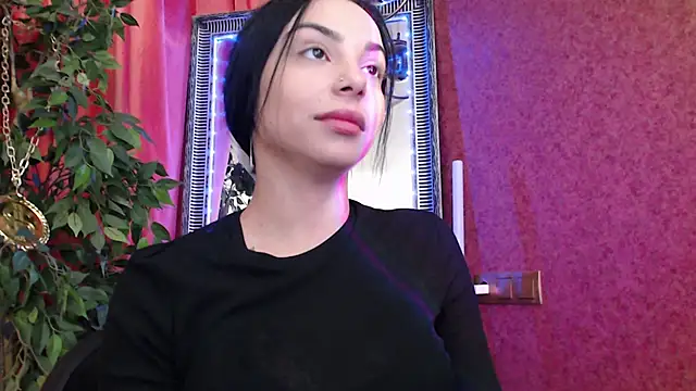 Snapshot of MissJuliax chatting on November 13, 2025, 7:12 am MissJuliax online show from November 13, 2025, 7:12 am