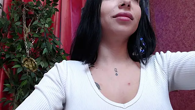 Snapshot of MissJuliax chatting on November 26, 2025, 7:30 am MissJuliax online show from November 26, 2025, 7:30 am