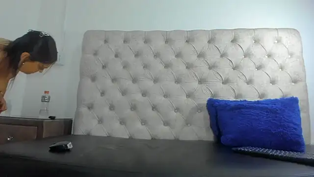 Snapshot of FernandaClar chatting on March 13, 2025, 12:05 am FernandaClar online show from March 13, 2025, 12:05 am
