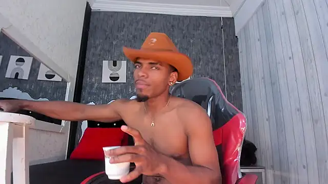 Snapshot of Jack_Muscles69_ chatting on October 21, 2025, 9:47 pm Jack Muscles69  online show from October 21, 2025, 9:47 pm