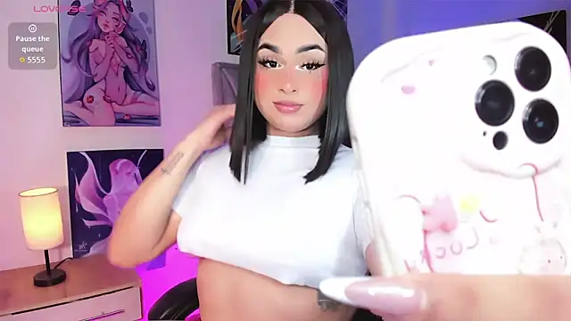 alexia mattel online show from February 4, 2026, 1:39 pm