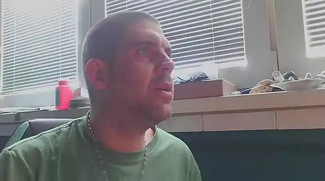 Snapshot of YouWantMe666 chatting on February 20, 2025, 2:57 pm YouWantMe666 online show from February 20, 2025, 2:57 pm
