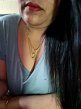 Snapshot of sneha_rose chatting on September 18, 2025, 6:16 am sneha rose online show from September 18, 2025, 6:16 am