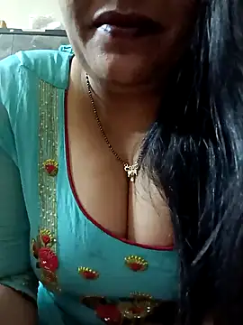 Snapshot of sneha_rose chatting on January 13, 2025, 6:16 pm sneha rose online show from January 13, 2025, 6:16 pm