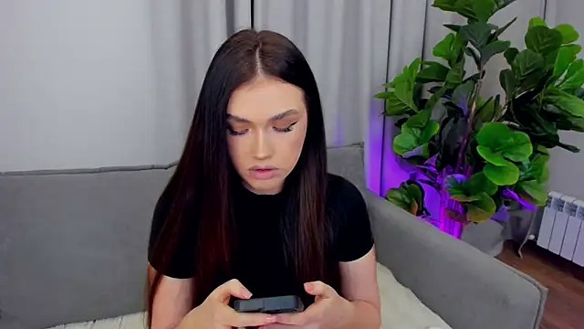 sexyangeloux online show from March 25, 2026, 7:57 pm