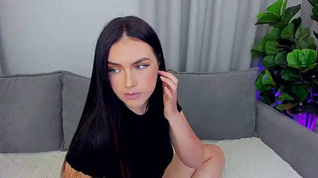 Snapshot of sexyangeloux chatting on August 7, 2026, 9:10 pm sexyangeloux online show from August 7, 2026, 9:10 pm
