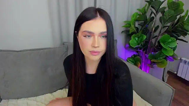 sexyangeloux online show from April 14, 2026, 9:20 pm