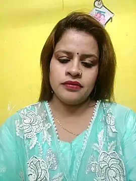Sexyranibhabhi online show from May 8, 2026, 3:05 pm