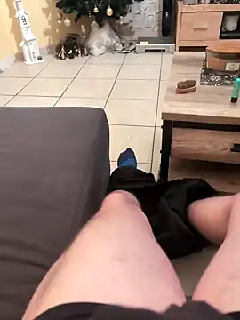 pedrolitoo1203 online show from January 1, 2025, 9:20 pm