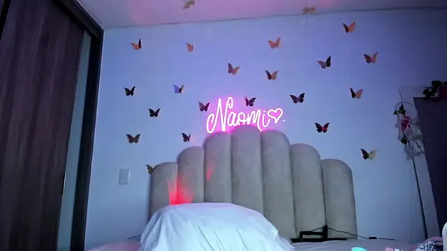 NaomiAsha online show from October 25, 2025, 11:38 pm